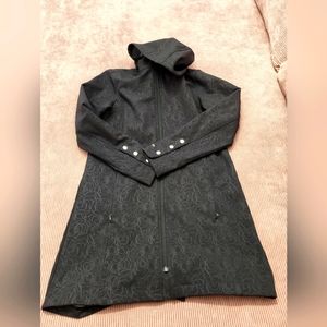 Woman's cloudveil jacket